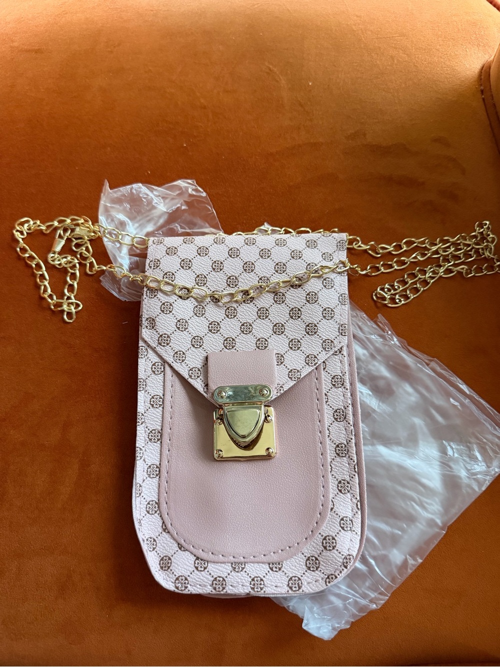 Women's Blush Pink Chain Crossbody Phone Pouch - Elegant Mini Bag
